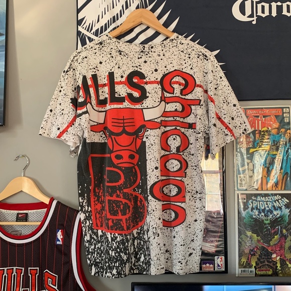Vintage Chicago Bulls AOP MJT's T-shirt - Picture 4 of 6